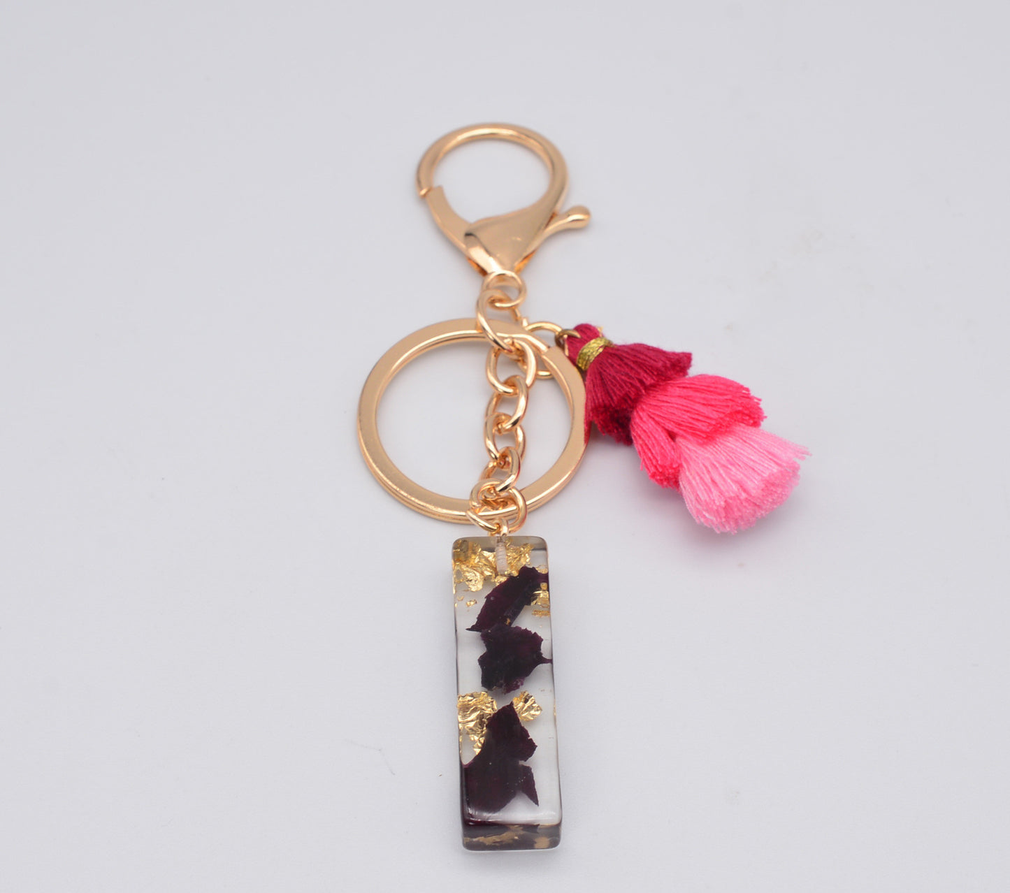 Resin Floral Keychain With Tassel Pendant Black Rose Design Durable Craftsmanship Initial Letter Bag Accessory
