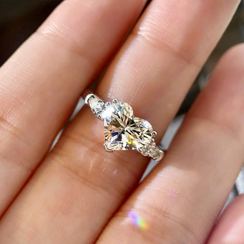 Womens Heart Ring Water Drop Copper Ring With Zircon Inlaid Design Elegant Love Heart Ring for Her Sizes 6 7 8