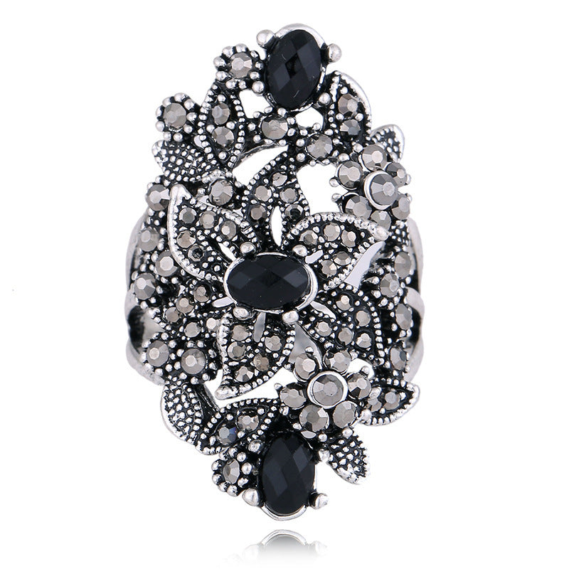 Vintage Floral Diamond Ring For Women Retro Style With Alloy Band And Elegant Wedding Look Quality Craftsmanship