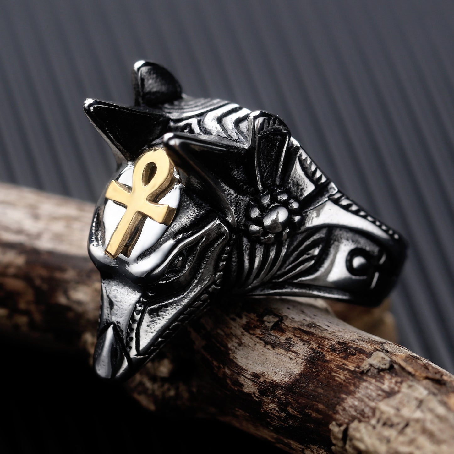 Mens Titanium Steel Ring Vintage Anubis Jackal Head Zircon Inlaid Durable Jewelry Electroplated Gold Tone Gold