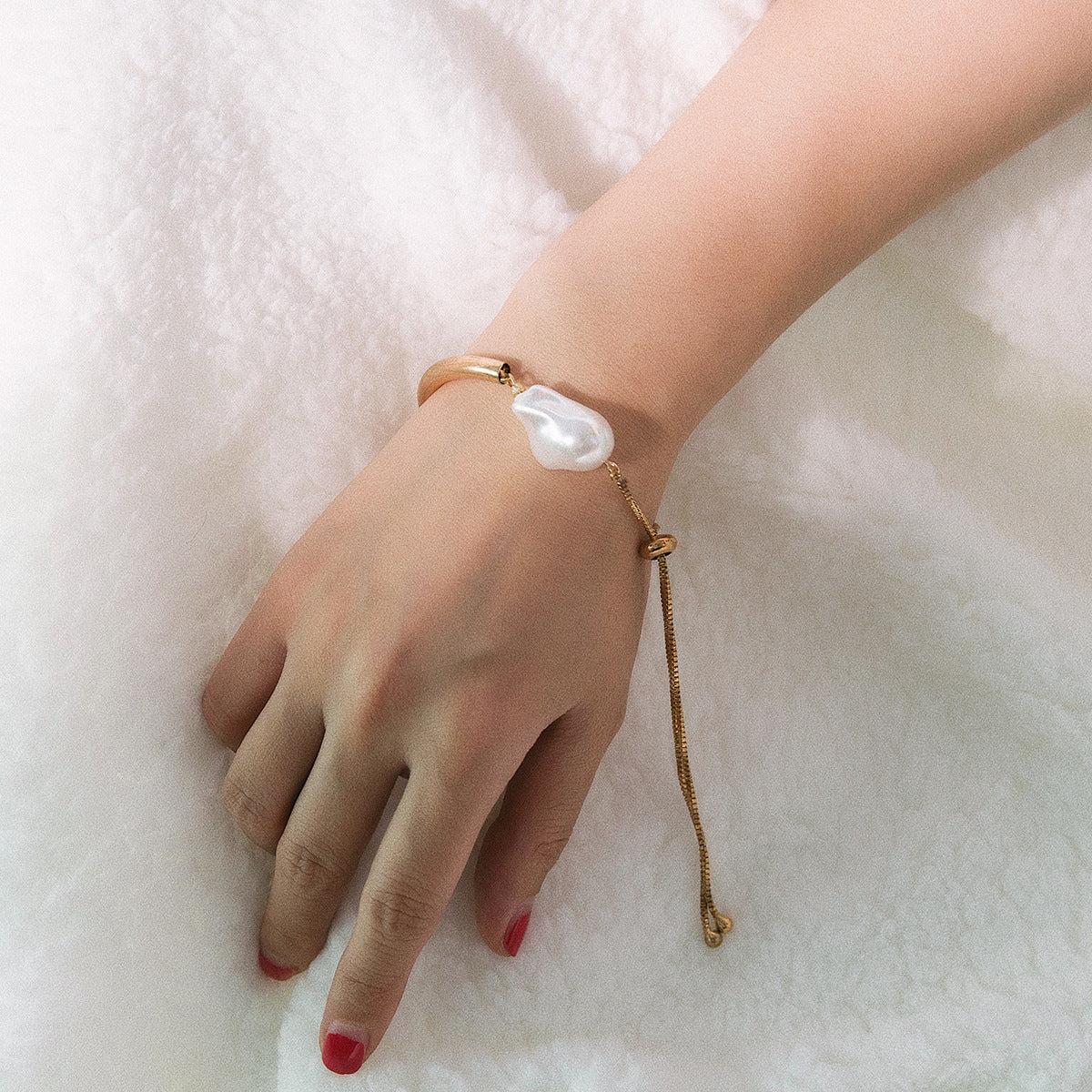 Womens Charm Bracelet With Pearls Adjustable Drawstring Friendship Bracelet For Wedding Party And Summer Beach