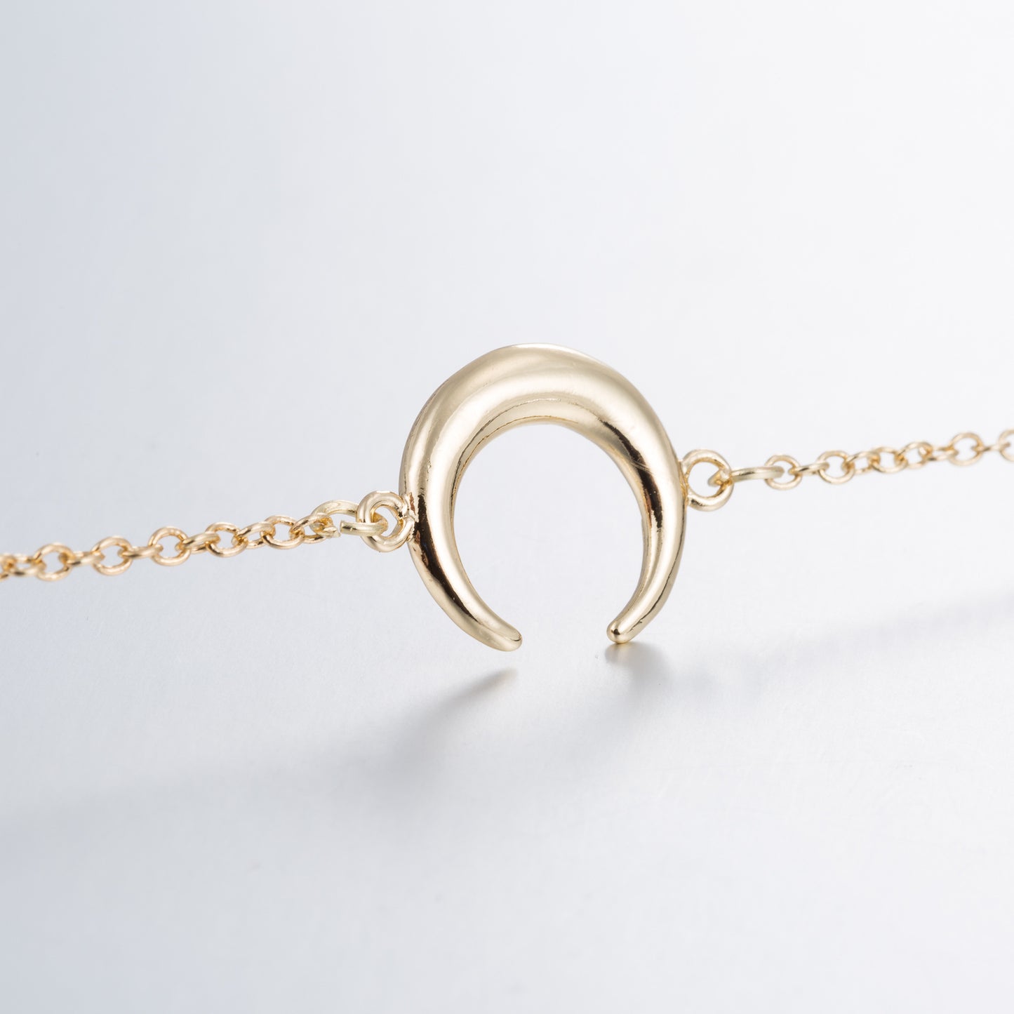 Unisex Copper Crescent Bracelet Minimalist Design Bangle Jewelry For Everyday Wear Lightweight Comfort Fit Daily