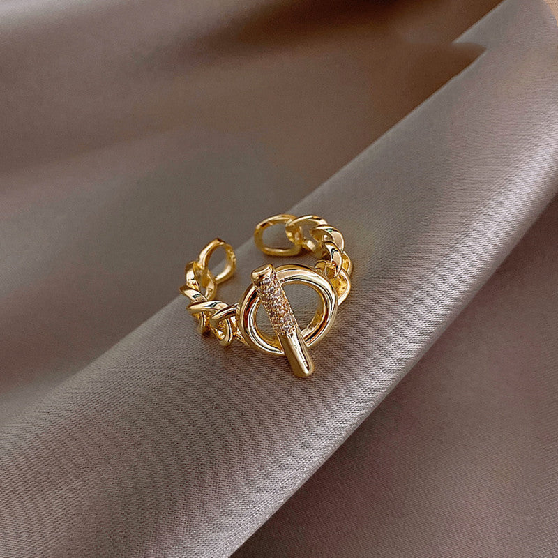 Womens Exaggerated Index Finger Ring Copper Jewelry Korean Inspired Design Wedding Party Statement Ring Trendy High Quality