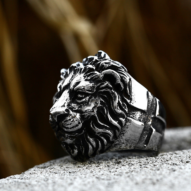 Unisex Titanium Steel Ring with Eagle and Lion Head Vintage Polished Biker Ring Fashion Jewelry Gift for Men and Women Party Daily Wear Statement Ring