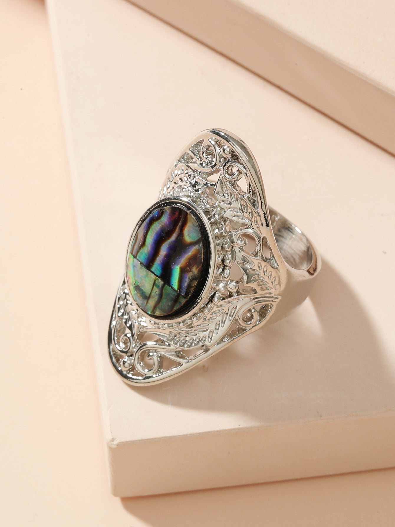 Womens Leaf And Flower Ring With Pendant Adjustable Alloy Ring For Women And Girls Size 6 7 8 9 10 Shell Inlay