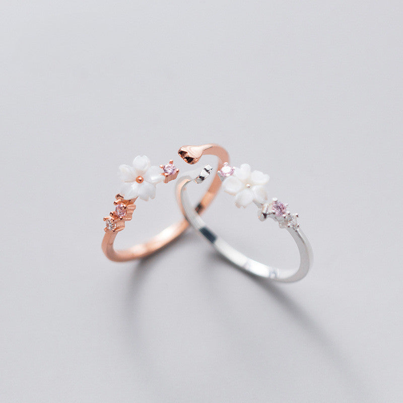 Women's Silver Ring with Sweet Synthetic Shell Flower for Weddings and Occasions Flower Ring Silver Band Women's Fashion Jewelry Gift