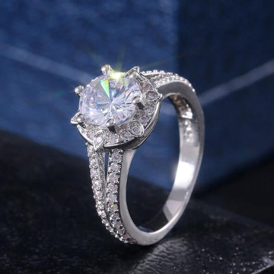 Vintage Simple Zircon Ring for Ladies Copper Jewelry Minimalist Elegant Classic Accessory for Everyday Wear Now