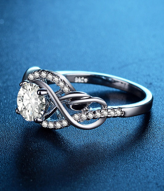 Womens Ring With 6mm ZirconMain Stone WhiteCopper Band Inlaid Zircon Accent Ring Fashion Jewelry Gift For Her