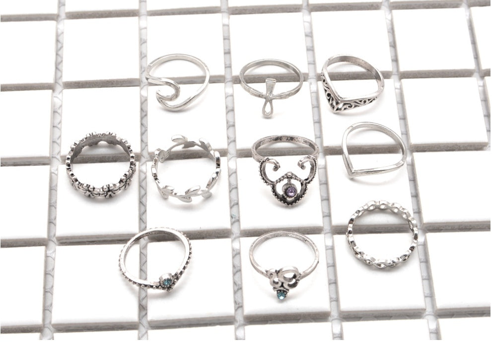 Womens Alloy Ring European Geometric Openwork Carved Knuckle Ring Statement Jewelry for Women And Girls Trendy