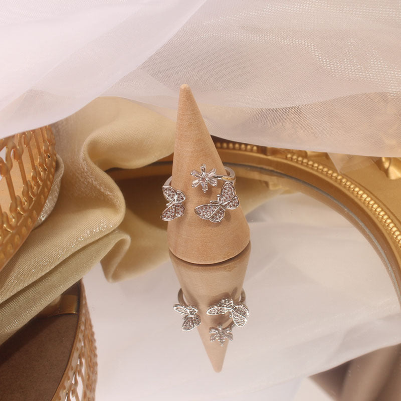 Womens Fashion Butterfly Ring Delicate Alloy Floral Design Electroplated Gift For Travel Souvenir Individually Packed