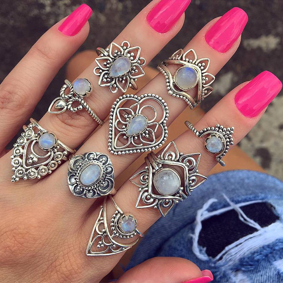 Vintage Starry Crown Gem Ring Set Ninepiece Exaggerated Alloy Rings European Bloom Design Perfect Gift for Her