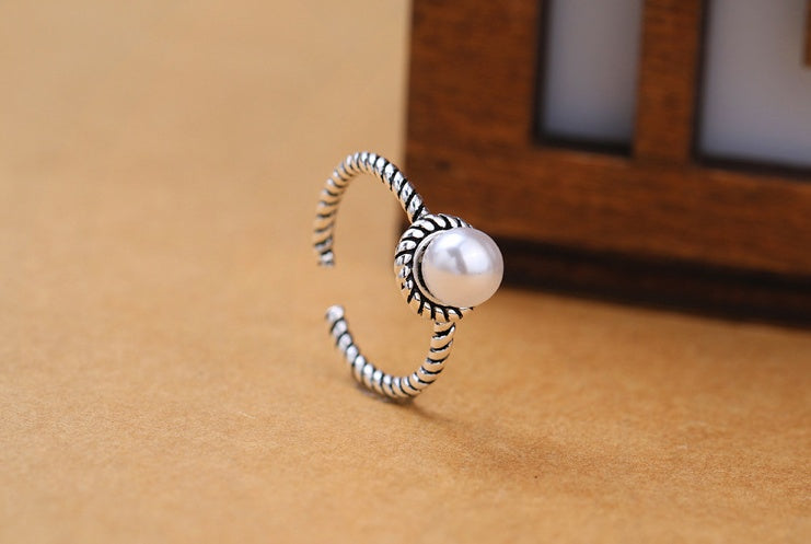 Pearl Ring Twisted Copper Ring Exquisite Design Ring Sophisticated Timely Ring For Women Girls Elegant Fashion