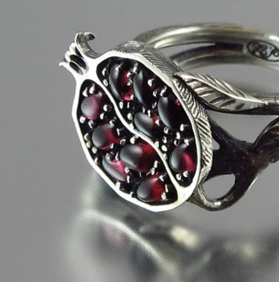 Red garnet ring