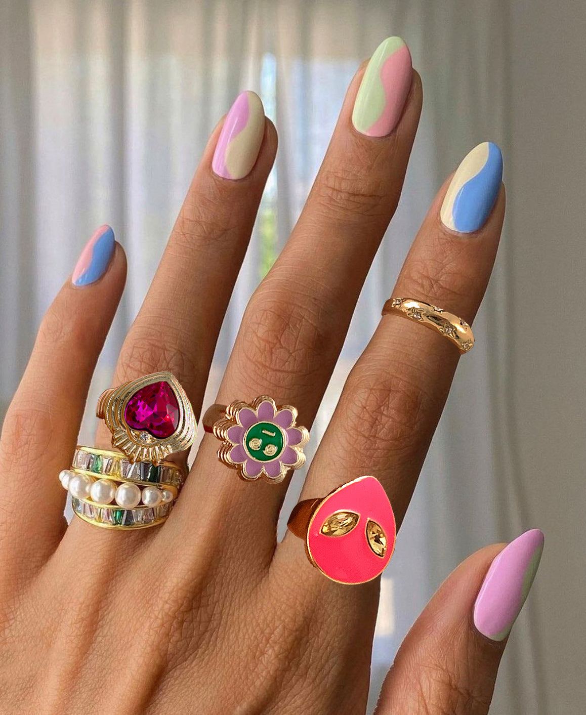 Womens Alloy Ring Delicate Alien Design Micro Inlaid Ring Elegant Accessory For Everyday Wear Gold Finishes Us