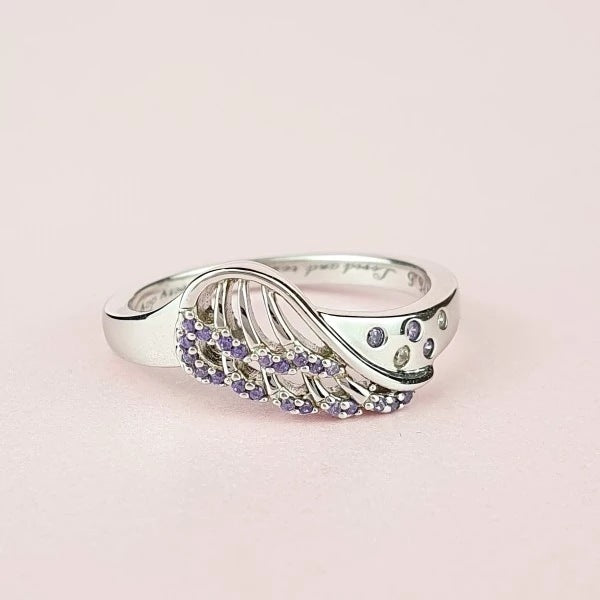Heart Shaped Ring With Diamond Accent European Design Electroplated Alloy Jewelry For Women Gift Idea Style Wow