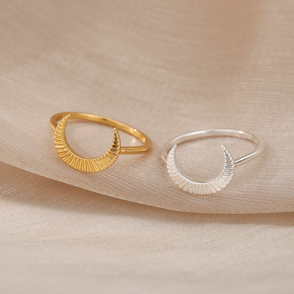 Unisex Gold Plated Copper Ring Diamond Shaped Hollow Floral Design Stars Zircon Moons Zircon Index Finger Ring