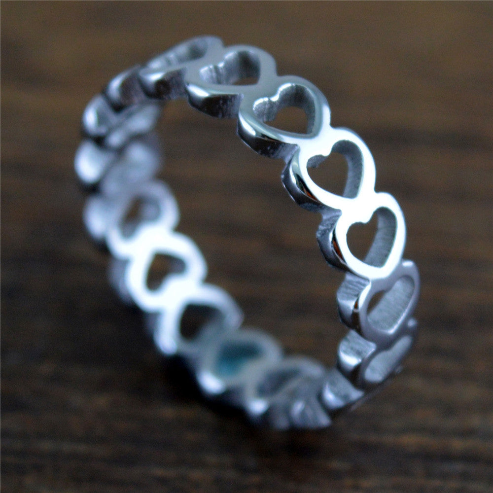 Unisex Hollow Heart Ring Titanium Steel Jewelry Korean Style Fashion Classic Unisex Heart Ring For Daily Wears