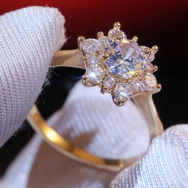 Elegant Copper Ring With Inlaid Zircon Stones Simple Band For Everyday Wear Delicate Sparkling Accent Gleaming