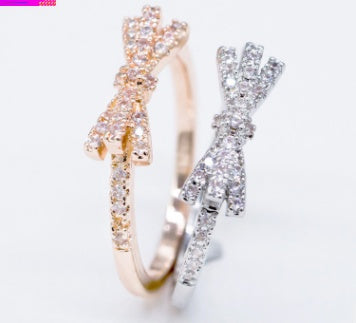 Diamond Encrusted Bow Ring For Women Fashion Jewelry With Elegant Strips And Tail Design With Sparkling CZ Accents