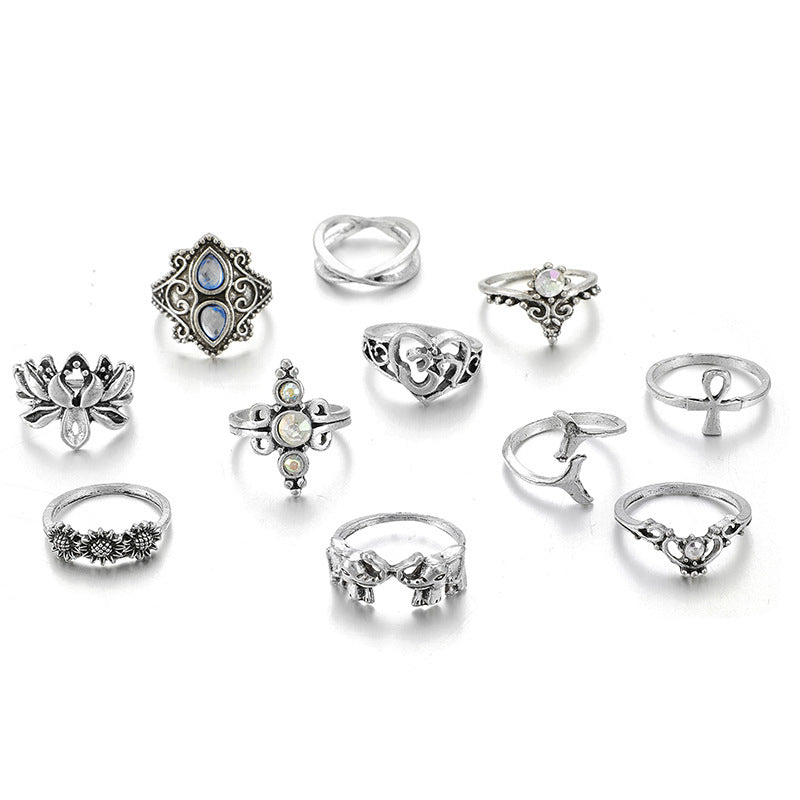 Unisex Geometric Ring Electroplated Alloy Fishtail Design with Gemstone Accent Perfect Ring for Occasions Gift