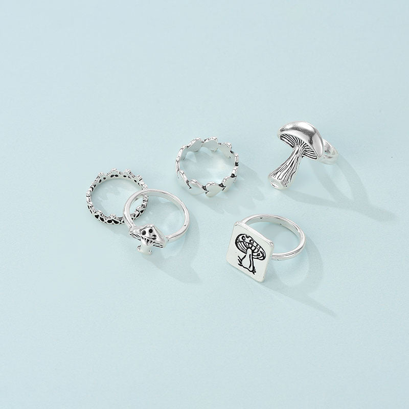 Womens Retro Rings Set Five Piece Alloy Rings With Diamond Engraved Pattern For Women Individually Packed Sets