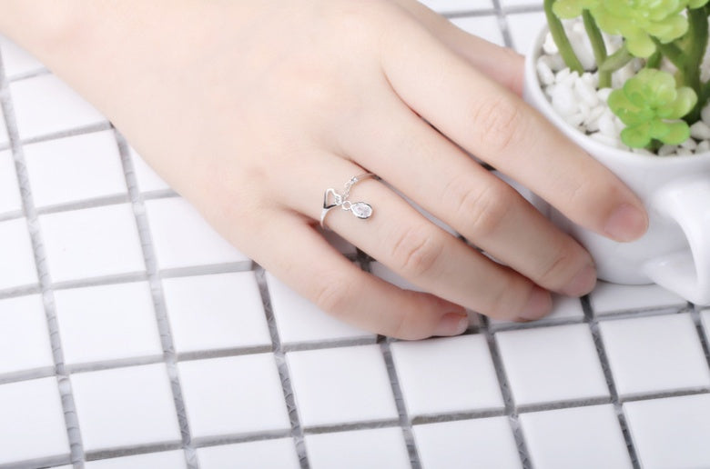 Adjustable Copper Ring with Zircon in White Gold Water Ring Design Open Diameter 16MM Chain Length 17MM Finish