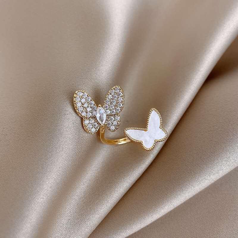 Women's Butterfly Ring 18K Gold Plated Zircon Inlay Adjustable Finger Ring Delicate Fashion Jewelry for Teens.