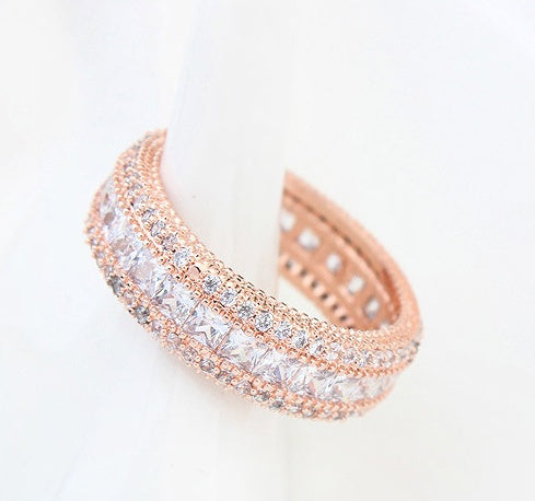 Womens Diamond Ring Gold Plated Copper Band with AAA Zirconia Inlay Artificial Gemstone Jewelry Fashion Accessory