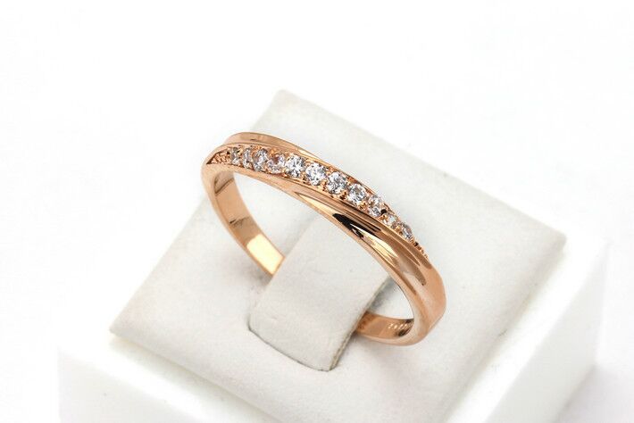 Womens Ring Korean Fashion Single Diamond Ring Micro Paved Zircon Rose Gold Plated Copper Ring Elegant Jewelry