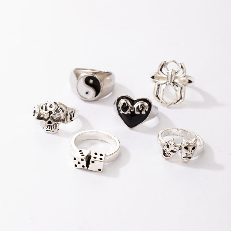 Unisex Gold Plated Geometric Ring With Heart And Skull Design For Halloween And Everyday Wear For Fashion Fans