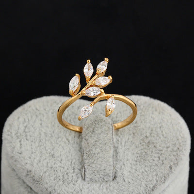 Wavy Zircon Ring Copper Base With Gold Or Platinum Plating AAA Zircon Cats Eye Stone Jewelry Gift Fashion Style