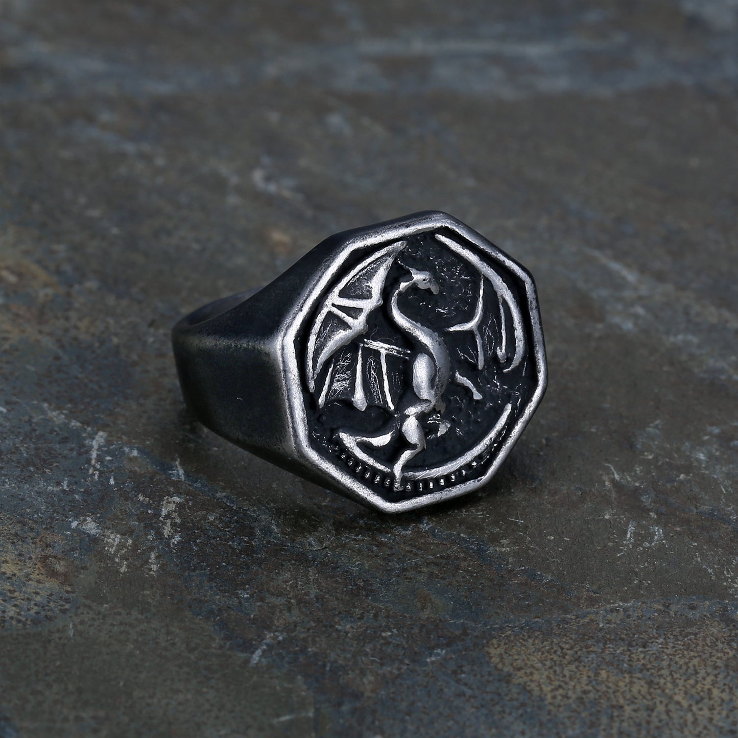 Unisex Dragon Ring Titanium Steel Animal Zodiac Biker Ring King Riding Seat Ring Motorcycle Jewelry for Men and Women Cool Ins Jewelry Gift