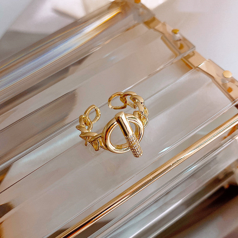 Womens Exaggerated Index Finger Ring Copper Jewelry Korean Inspired Design Wedding Party Statement Ring Trendy High Quality