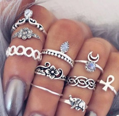 Womens Retro Carved Alloy Ring Set Twist Flower Design