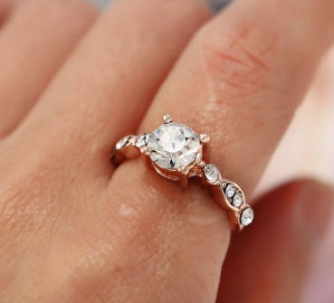 Rose Gold Alloy Zircon Ring For Women Inlaid Anniversary Wedding Jewelry Sizes 6 7 8 9 10 Elegant Everyday Gem