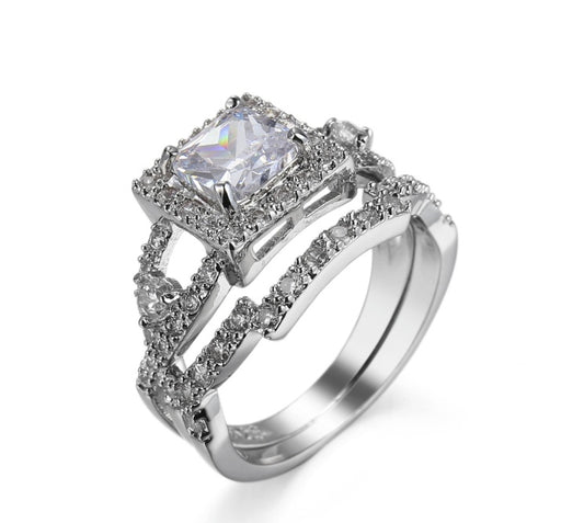 new European and American fashion accessories Ladies creative white zircon ring