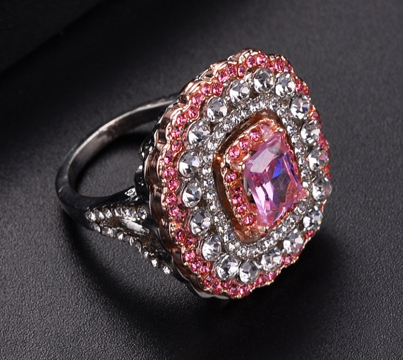 Square Diamond Rhinestone Crystal Ring Pink Alloy Inlay Jewelry Size 6 7 8 9 10 Elegant Sparkling Accessory Gift