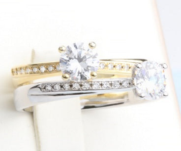 Simple Creative Feminine Ring Four Claw Single Diamond Inlaid Zircon Gold Plated Small Simulation Diamond Ring