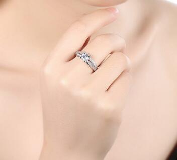 Temperament Fashion Simple Creative Diamond Zircon Ring For Women Brass And Steel Elegant Shine For Daily Wear