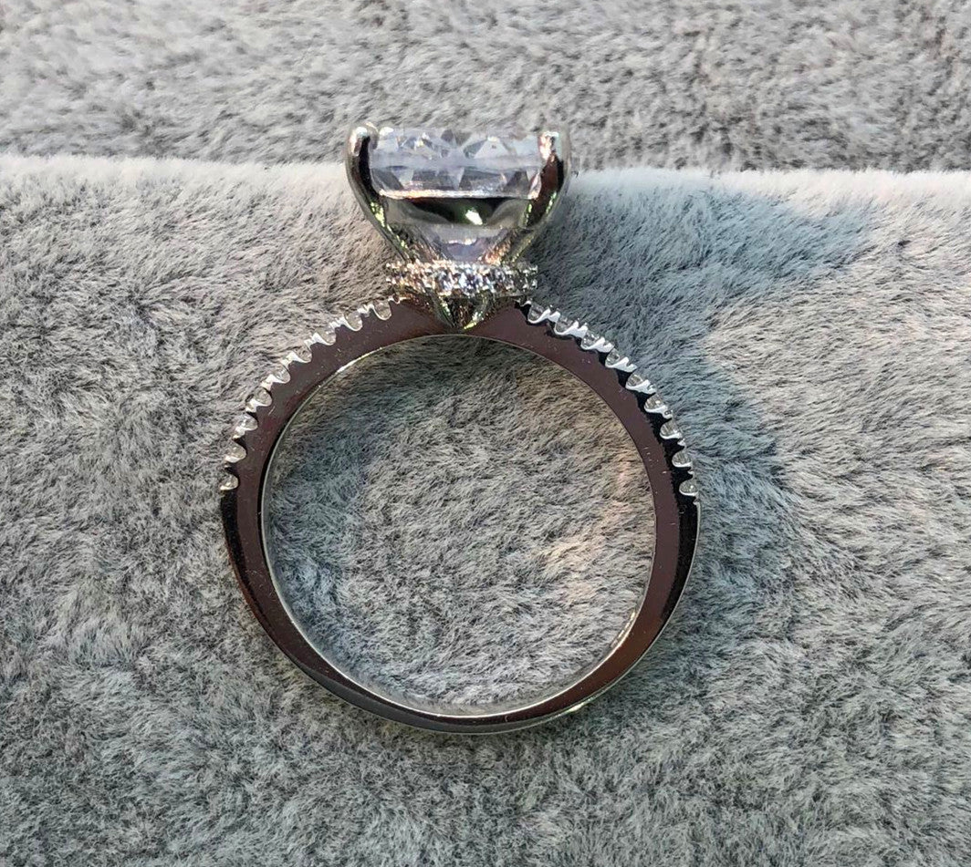 Elegant Diamond Ring for Women Copper Geometric Stylish Jewelry Gift for Anniversary Celebration and Milestone