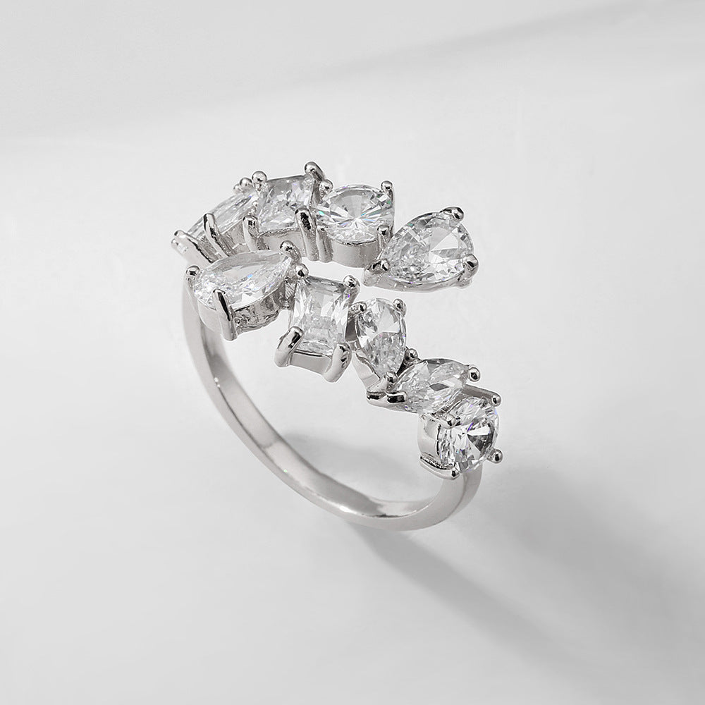 Women's Fashion Retro Temperament Inlaid Geometric Zircon Ring