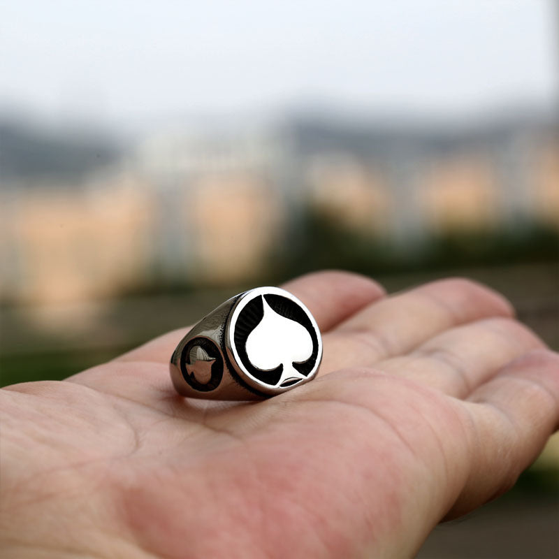 Stainless Steel Spades Ring Unisex Simple Geometric Band Polished Finish For Everyday Wear Modern Minimalist Design