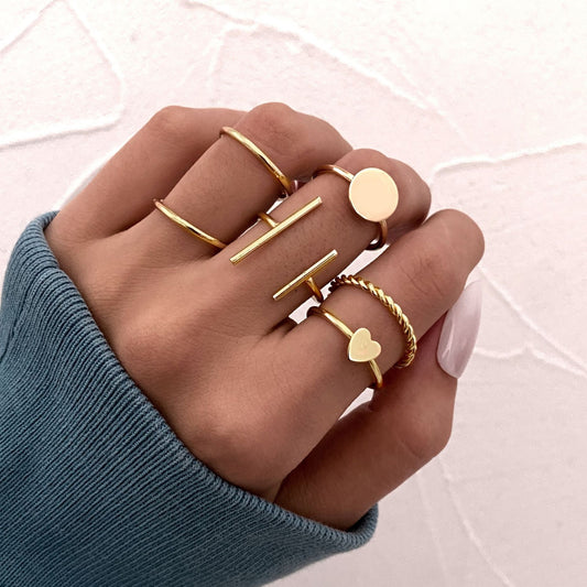 Golden Alloy Ring Set With Love Bear Rhinestones Retro Simple European American Electroplated Jewelry 6 Pieces