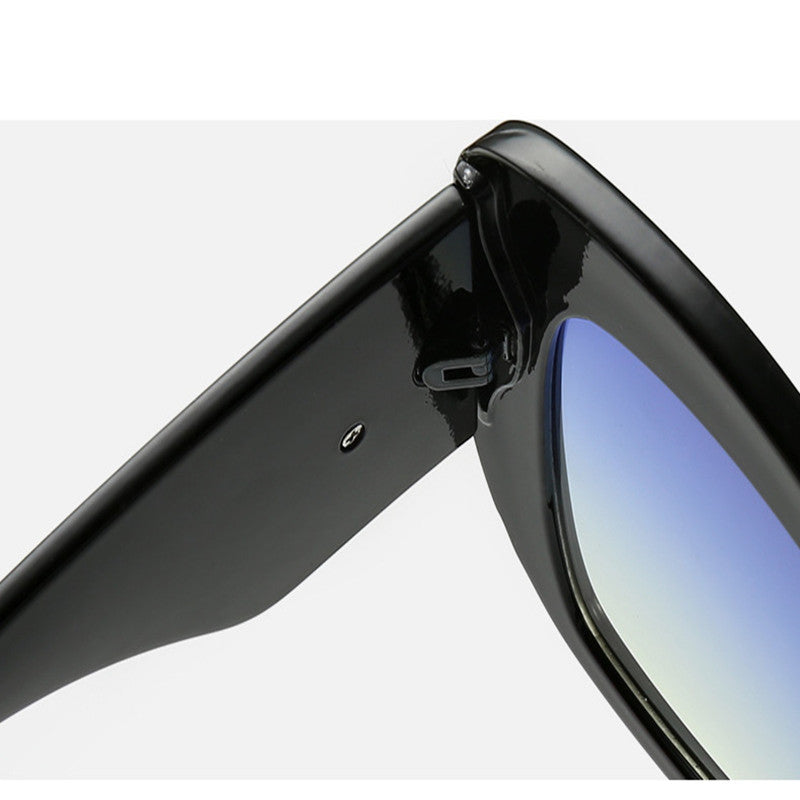 Womens Vintage Cat Eye Sunglasses UV400 Protection Trendy Large Frame Leopard Print Frames Fashion Eyewear Everyday