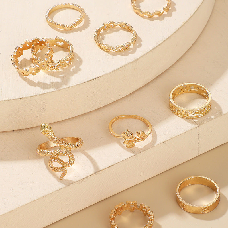 Vintage Star Rose Flower Ring Geometric Hollow Electroplated Alloy Ring Golden Jewelry European American Design