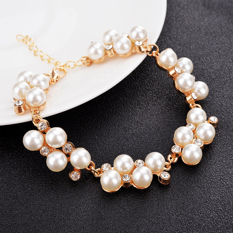 Elegant Pearl Rhinestone Geometric Alloy Bracelet For Women And Girls Inlaid Pearls 20 Cm By 2 Cm Fashion Accessory