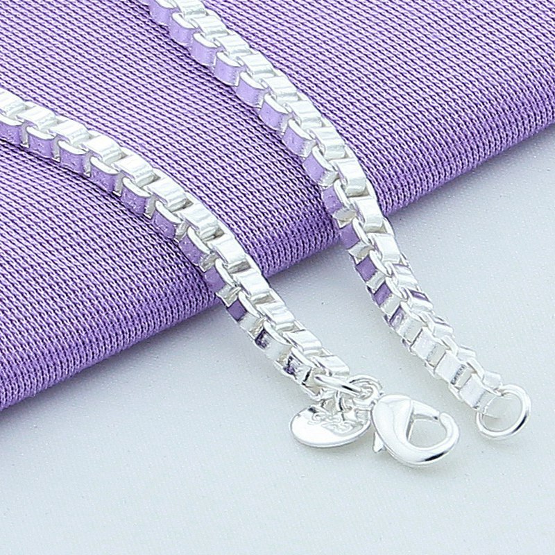 Unisex Silver Plated Bracelet Square Box Chain Design Alloy Jewelry Gift For Women Elegant Everyday Gift Ready