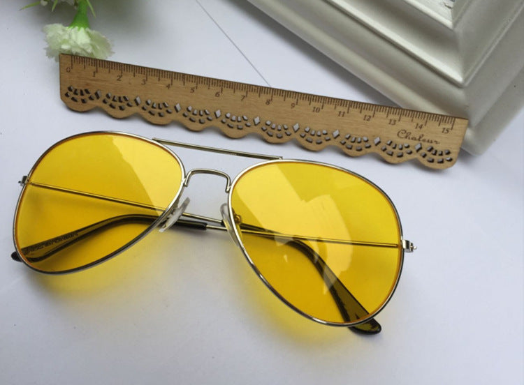 Vintage Sunglasses Plastic Frame PC Lens Non Polarized Ocean Film Lens Enhanced Vision Retro Sun Glasses Eye Protection