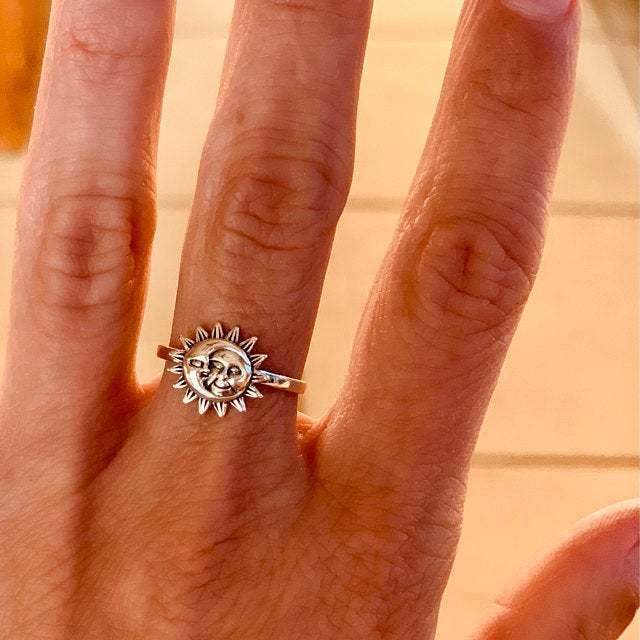 Womens Sunflower Geometric Alloy Earrings Retro Smiley Face Electroplated Silver Tone Jewelry For Everyday Use