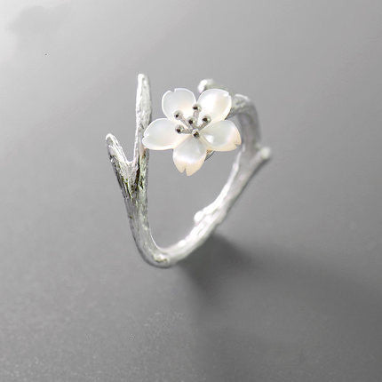 Sterling Silver Cherry Blossom Ring Natural Shell Flower Design Korean Fashion Mixed Metal Cupronickel Jewelry